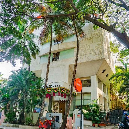 The Ambassador Hotel Pune Bagian luar foto