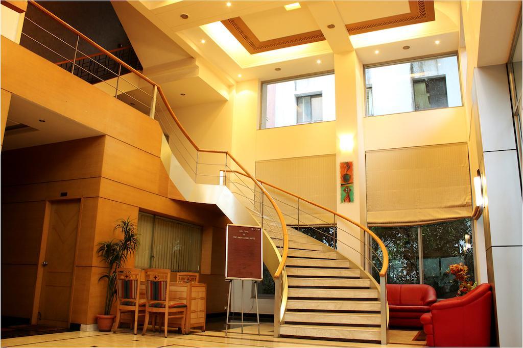 The Ambassador Hotel Pune Bagian luar foto