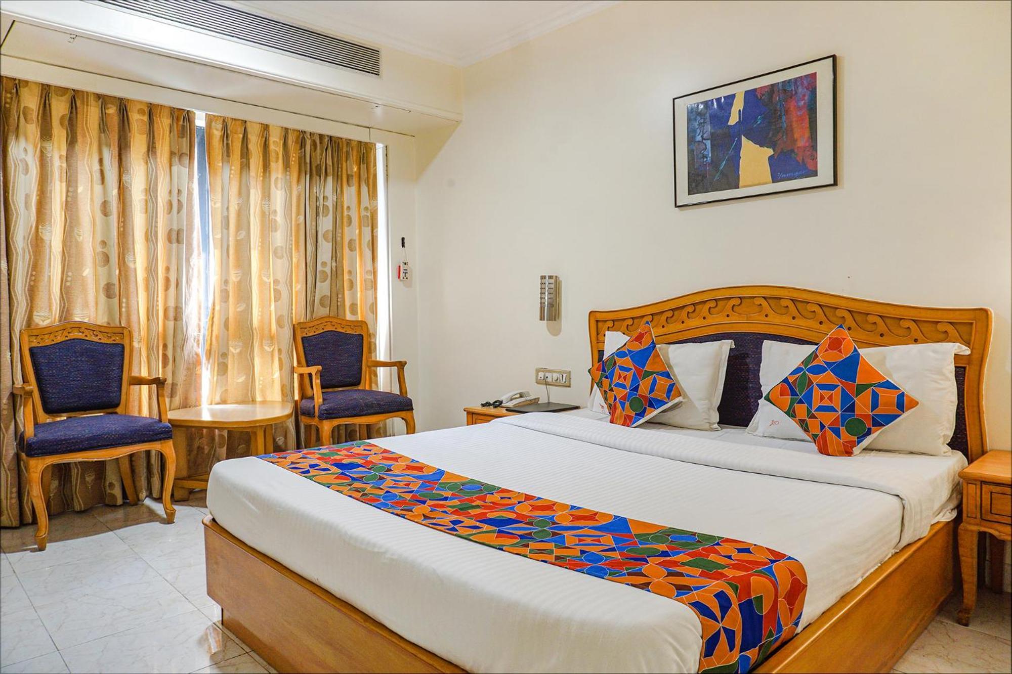 The Ambassador Hotel Pune Bagian luar foto