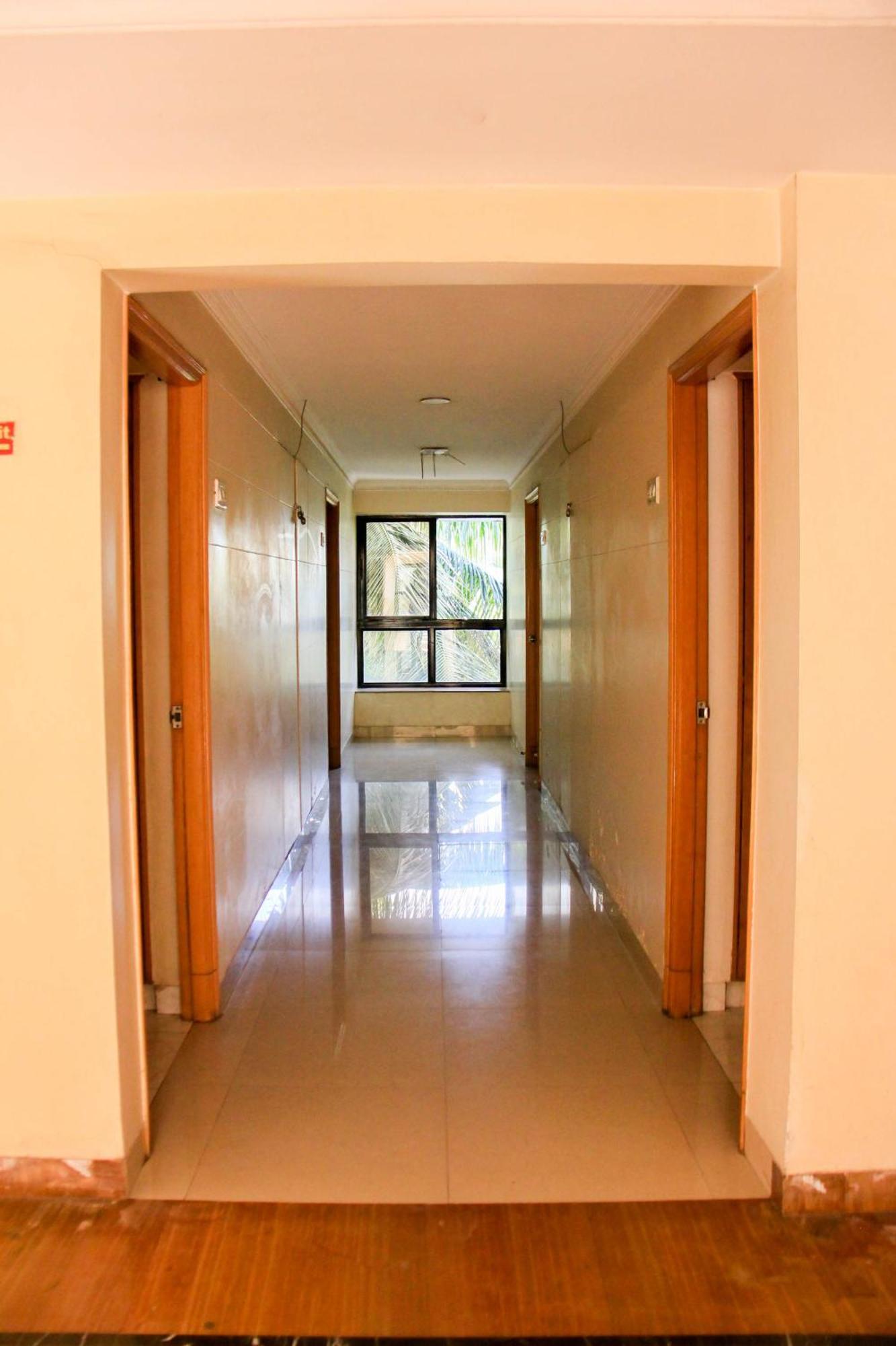 The Ambassador Hotel Pune Bagian luar foto